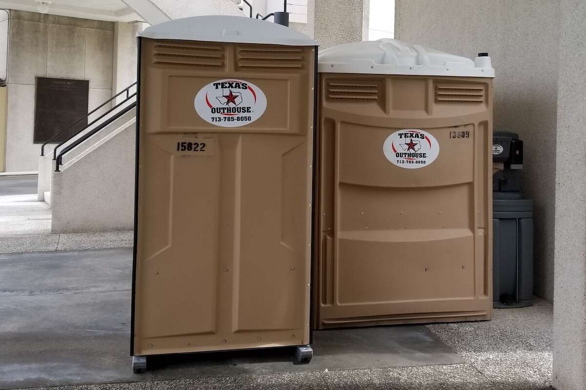 Texas Outhouse portable toilets in Houston