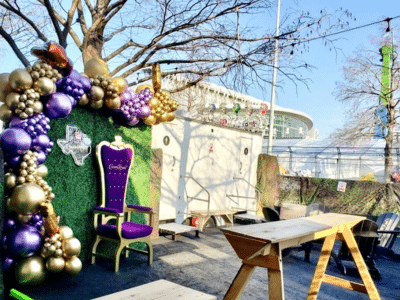 Luxury restroom unit from Luxury Event Trailers set up outside of an outdoors gala in Texas